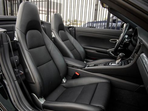 Certified 2017 Porsche 911 Carrera S image 36