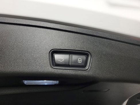 Used 2024 Maserati Grecale GT image 20