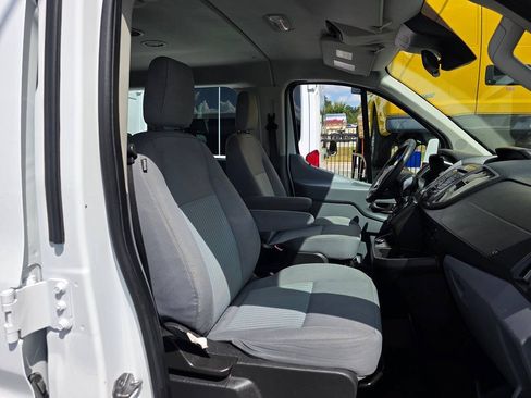 Used 2019 Ford Transit 350 XLT RWD image 9