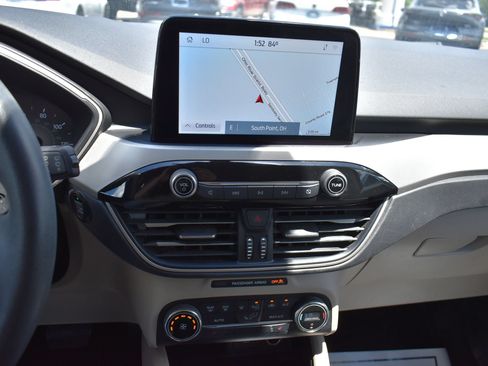 Used 2020 Ford Escape SE AWD/4WD image 25