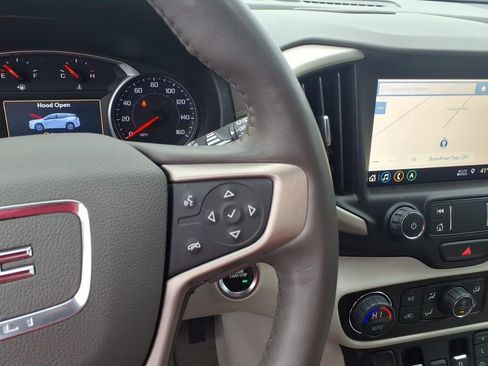 Used 2020 GMC Terrain Denali w/ Denali Premium Package AWD/4WD image 21