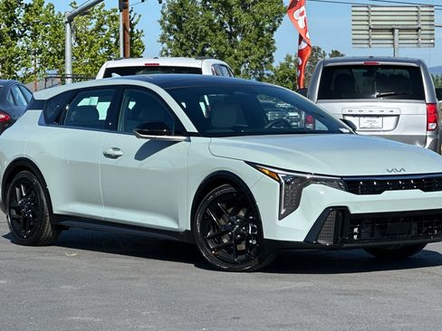 Used 2026 Kia K4 GT-Line Turbo FWD image 2