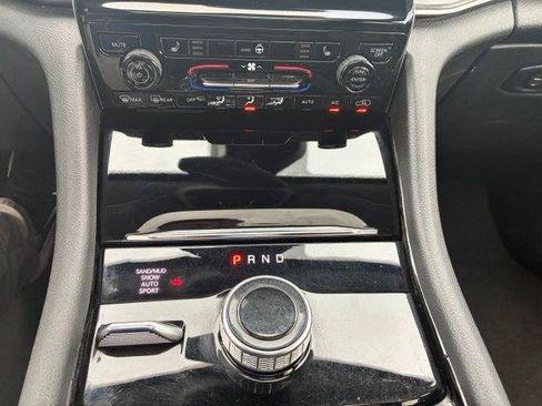 Used 2022 Jeep Grand Cherokee L Limited AWD/4WD image 21