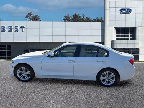 Used 2018 BMW 328d xDrive Sedan w/ Convenience Package AWD/4WD image 8