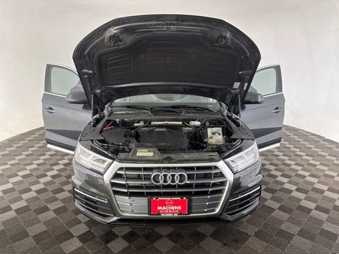 Used 2018 Audi Q5 2.0T Premium Plus w/ Premium Plus Package AWD/4WD image 11