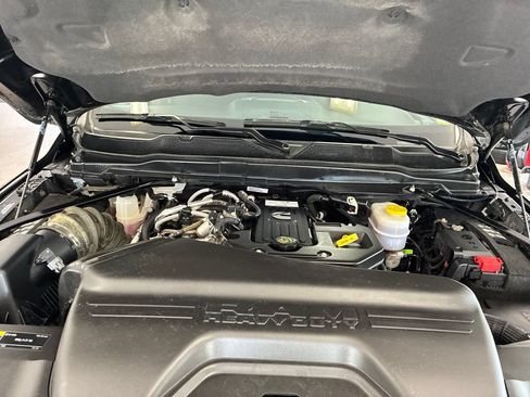 Certified 2025 RAM 2500 Big Horn AWD/4WD image 46