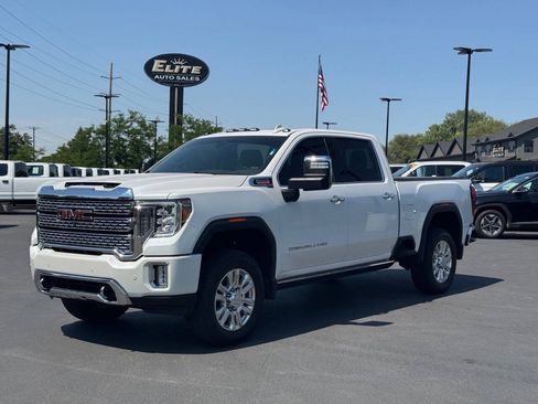 Used 2022 GMC Sierra 3500 Denali AWD/4WD image 3