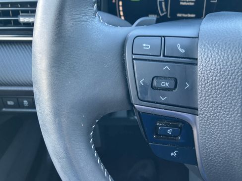 Certified 2025 Toyota Camry SE AWD/4WD image 18