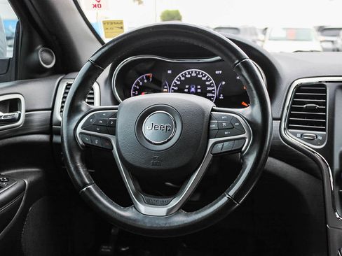 Used 2021 Jeep Grand Cherokee Laredo AWD/4WD image 15