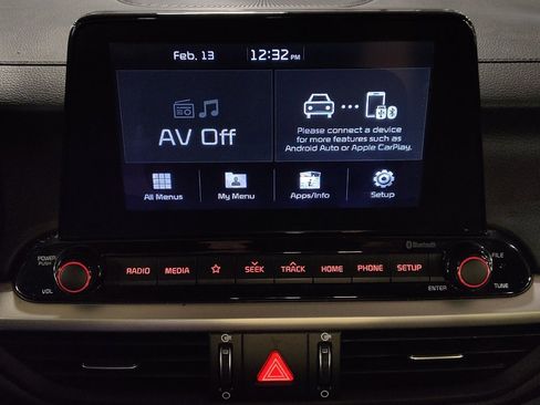 Used 2020 Kia Forte LXS FWD image 25