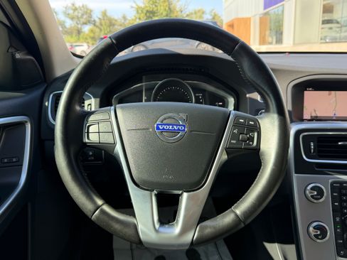 Used 2018 Volvo S60 T5 Dynamic w/ Vision Package FWD image 14