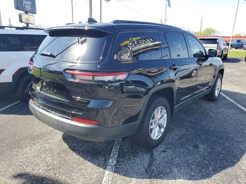 Used 2024 Jeep Grand Cherokee L Limited w/ Black Appearance Package image 4