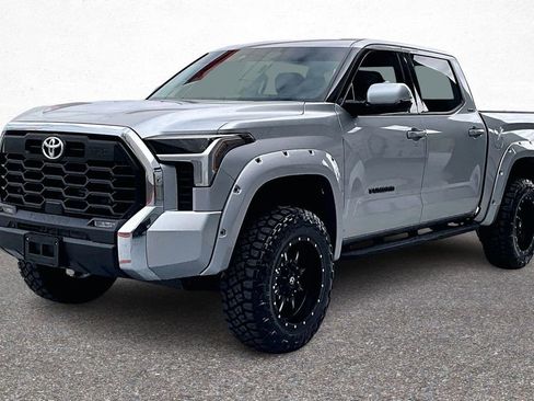 Used 2022 Toyota Tundra SR5 w/ TRD Off-Road Package image 4