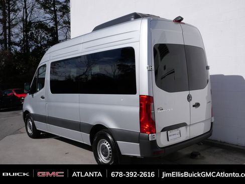 Used 2024 Mercedes-Benz Sprinter 2500 image 3