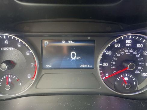 Used 2023 Kia Forte LXS image 12