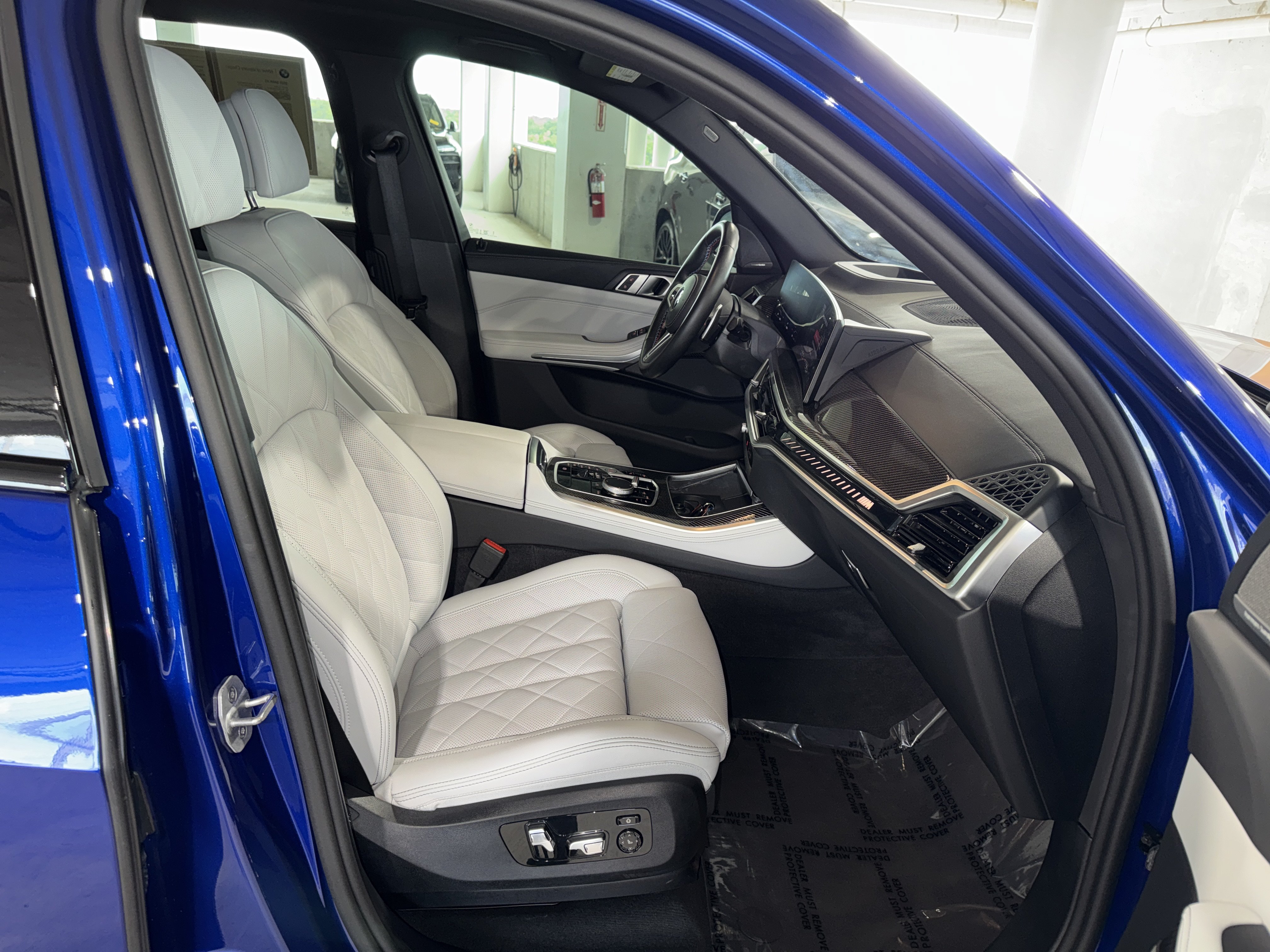 Certified 2025 BMW X5 M60i w/ Climate Comfort Package AWD/4WD image 10