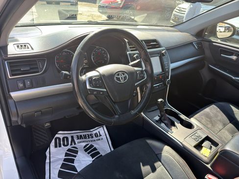Used 2016 Toyota Camry XSE image 13