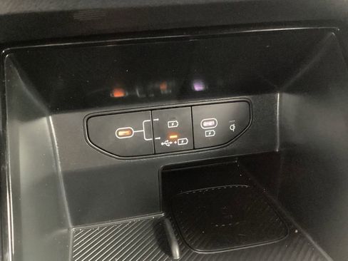 Used 2025 Kia Sorento SX Prestige AWD/4WD image 25