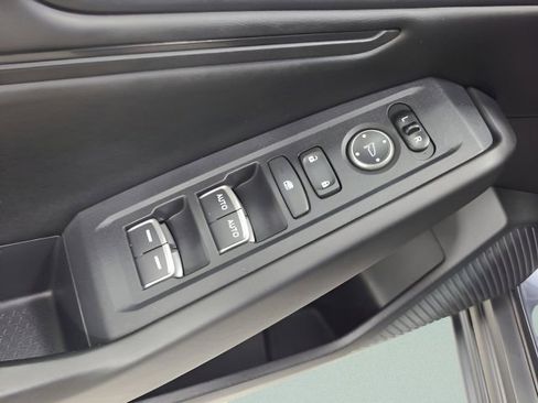 Used 2023 Honda Accord EX image 22