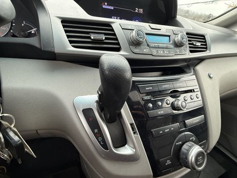 Used 2011 Honda Odyssey EX-L image 16