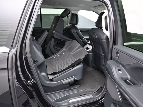 New 2026 Lincoln Navigator L Premier AWD/4WD image 28