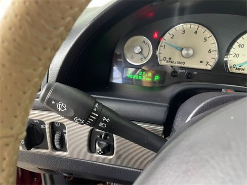 Used 2004 Ford Thunderbird image 11