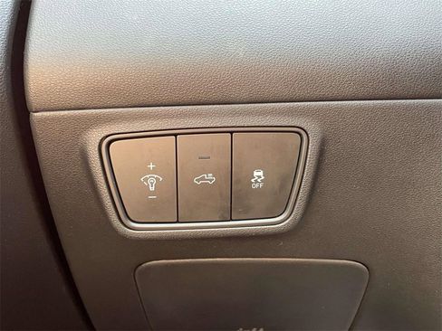 Certified 2024 Hyundai Santa Cruz SEL image 17