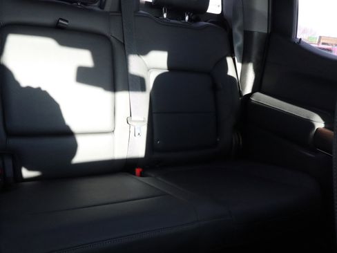 Certified 2022 GMC Sierra 1500 SLT w/ SLT Premium Plus Package image 12