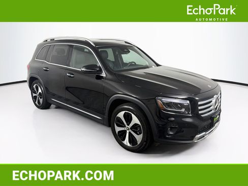 Used 2025 Mercedes-Benz GLB 250 image 1