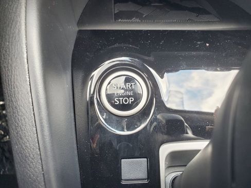 New 2025 Nissan Versa SV w/ Trunk Package image 23