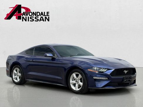Used 2019 Ford Mustang Coupe RWD image 8