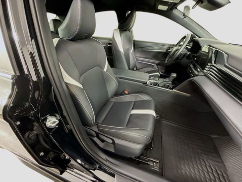 Certified 2025 Toyota Camry SE FWD image 18