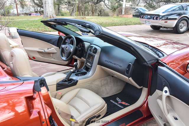 Used 2006 Chevrolet Corvette Coupe w/ Preferred Equipment Group RWD image 42