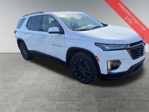 Used 2023 Chevrolet Traverse RS w/ LPO, Floor Liner Package AWD/4WD image 9