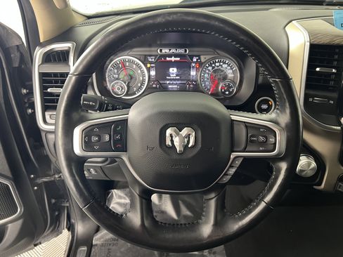 Used 2020 RAM 1500 Laramie AWD/4WD image 25
