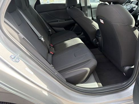 New 2026 Hyundai Elantra SE image 15