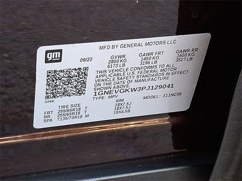 Certified 2023 Chevrolet Traverse LT w/ LPO, Floor Liner Package image 21