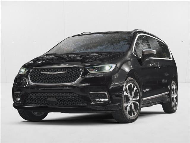 Used 2025 Chrysler Pacifica Limited FWD image 1