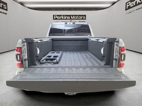 Used 2024 RAM 2500 Limited AWD/4WD image 11