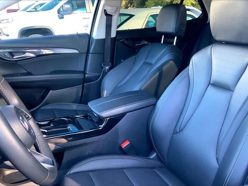 Certified 2025 Buick Envision Preferred image 8