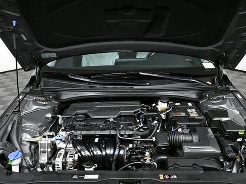 New 2026 Hyundai Elantra Limited image 11