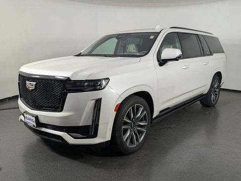 Used 2021 Cadillac Escalade ESV Sport Platinum image 4