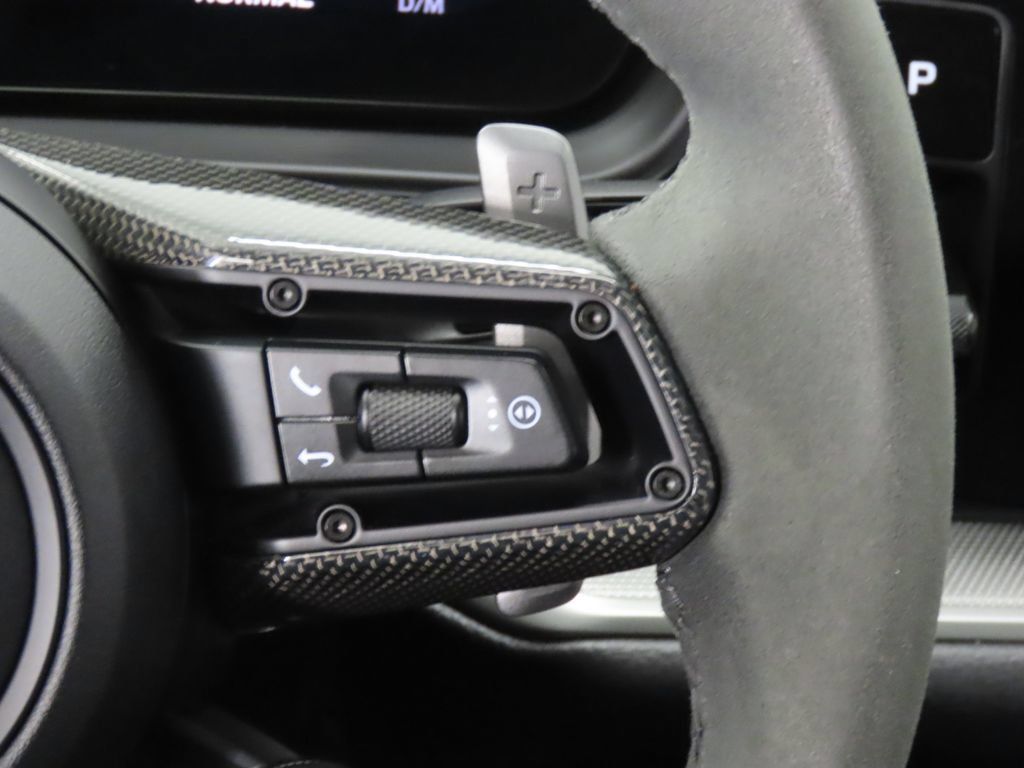 Certified 2025 Porsche Cayenne Coupe AWD/4WD image 22