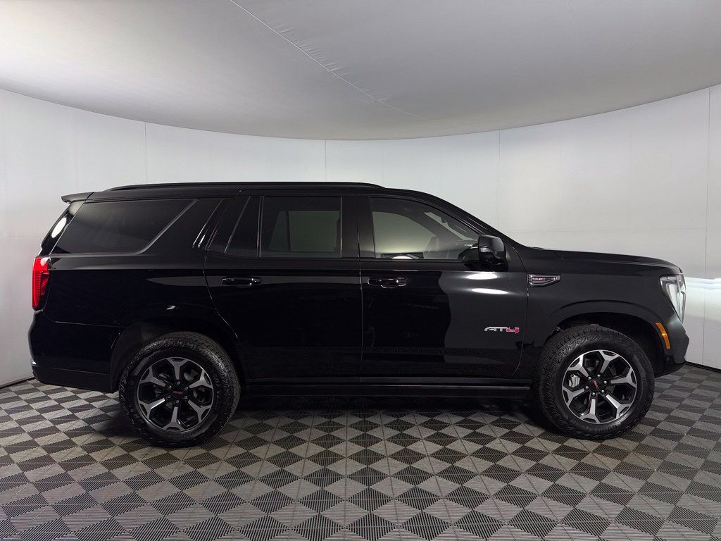 Used 2026 GMC Yukon AT4 w/ AT4 Premium Package AWD/4WD image 5