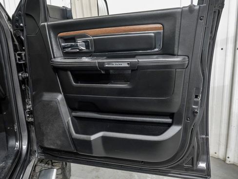 Used 2018 RAM 2500 Laramie w/ Convenience Group image 43