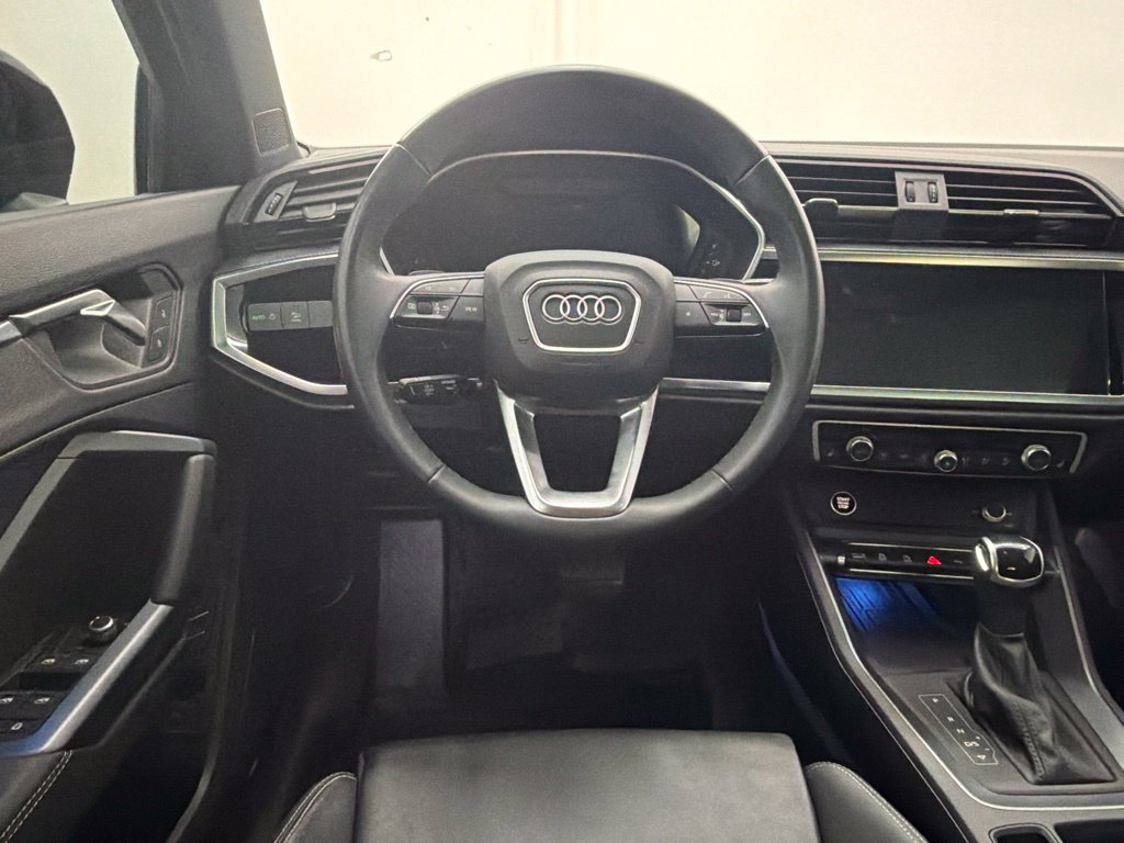 Used 2024 Audi Q3 2.0T Premium Plus w/ Premium Plus Package AWD/4WD image 25