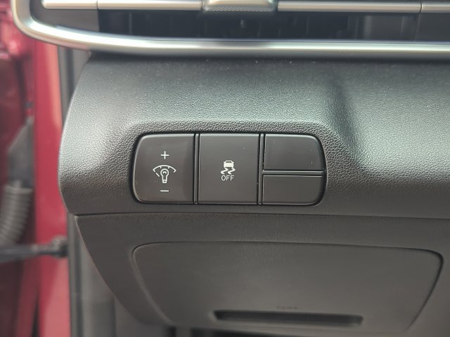 Used 2024 Hyundai Elantra Limited FWD image 21