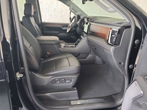 Certified 2024 GMC Sierra 3500 Denali w/ Denali Reserve Package AWD/4WD image 28