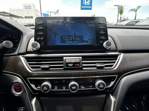 Used 2020 Honda Accord EX image 29