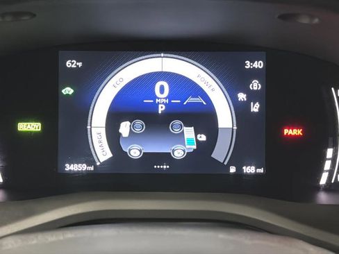 Used 2025 Toyota Camry LE FWD image 16